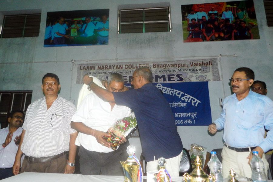 Inter College Badminton Tournament 2016-17